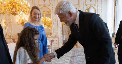 Петр Павел - Буллинг девочки из Украины в Чехии: президент Петр Павел рассказал, почему встретился с ребенком - focus.ua - Украина - Чехия