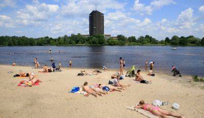 На трех рижских пляжах вода прогрелась до +20 градусов - rus.delfi.lv - Рига - Латвия