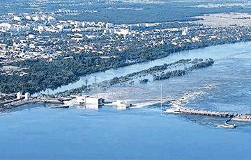 Разительные перемены: опубликованы новые спутниковые снимки Каховской ГЭС и окрестностей - charter97.org - Россия - Крым - Белоруссия