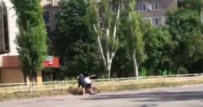 В Херсоне напали на известного волонтера Карэна - видео - apostrophe.ua - Россия - Украина - Херсон