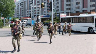 В Астане освободили заложников, захваченных в банке - svoboda.org - Астана