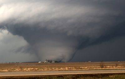 В США 50 млн человек оказались под угрозой торнадо - korrespondent.net - США - Украина - Техас - шт.Флорида - штат Миссисипи