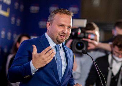 В Чехии передумали включать беженцев в систему соцстраха. Гуманитарное пособие останется - vinegret.cz - Чехия