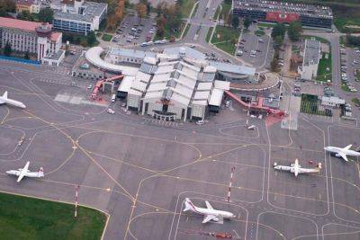 Вильнюсский аэропорт вновь открылся после инцидента на взлетно-посадочной полосе - obzor.lt - Литва - Вильнюс - Рига - Брюссель