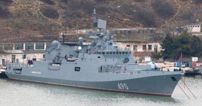 Россияне маскируют фрегат "Адмирал Эссен" - dsnews.ua - Россия - Украина - Севастополь - Новороссийск
