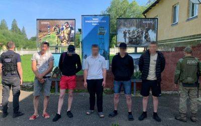 На границе задержали 12 уклонистов, которые пытались попасть в Румынию - korrespondent.net - Украина - Румыния - Венгрия - Ровенская обл.