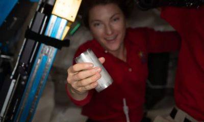 NASA перерабатывает в питьевую воду 98% мочи и пота астронавтов на МКС - itc.ua - Украина