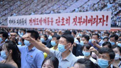 Ким Ченын - Жители КНДР сообщают о голоде, власти проводят парады против США - svoboda.org - Китай - Южная Корея - США - КНДР
