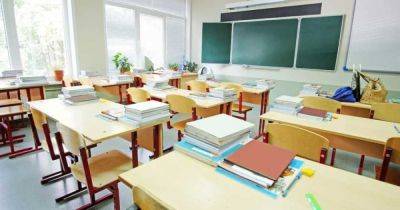 Наконец-то уволили: учительница отсутствовала в школе 20 из 24 лет работы - focus.ua - Украина - Италия