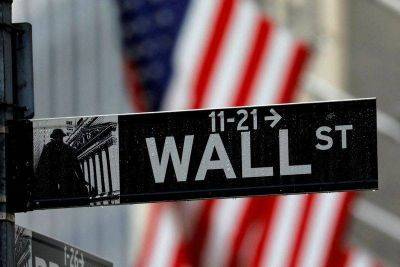 Уолл-стрит понизила рейтинг крупнейших лидеров фондового рынка - smartmoney.one - Reuters