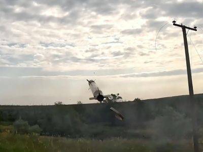 Украинские зенитчики из ПЗРК уничтожили российский Су-25. Видео - gordonua.com - Россия - Украина