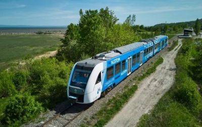 В Канаде начал курсировать туристический поезд, работающий на водороде - korrespondent.net - Украина - Киев - Канада - Одесса
