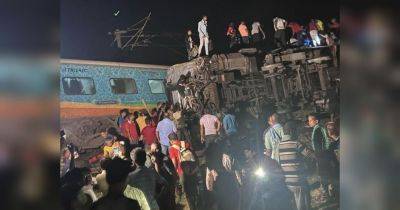 Нарендра Моди - Ужасная катастрофа на железной дороге в Индии: более 200 погибших и около тысячи пострадавших - fakty.ua - Украина - Индия