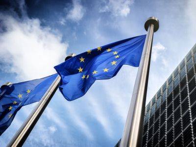В ЕС обсудили план использования замороженных активов РФ в пользу Украины – Bloomberg - gordonua.com - Россия - США - Украина - Бельгия - Франция - Брюссель - Ляйен