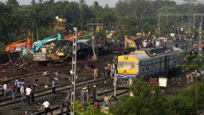 Нарендра Моди - Крушение поездов в Индии: число жертв растет - ru.euronews.com - Индия