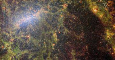 Джеймс Уэбб - Заглянуть за галактическую перемычку: телескоп Уэбб раскрывает секреты создания звезд (фото) - focus.ua - Украина