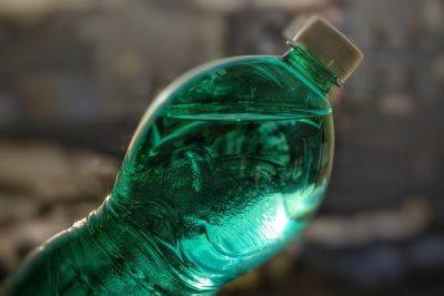 В Кривом Роге продают 6 л воды за 239 гривен - фото - apostrophe.ua - Украина - Кривой Рог