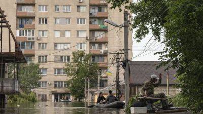 Херсон: боевые действия в условиях наводнения - ru.euronews.com - Украина - Херсон - Херсонская обл.