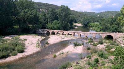 Во Франции - Ранняя засуха и водный кризис во Франции - ru.euronews.com - Франция