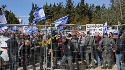 Правые возмущены: левым демонстрантам не предъявлено ни одного обвинения - vesty.co.il - Израиль - Тель-Авив