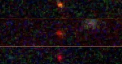 Джеймс Уэбб - Необычное открытие. Телескоп Уэбб обнаружил первые в истории "темные звезды" (фото) - focus.ua - Украина