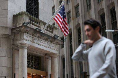 Роберт Кийосаки - Кийосаки предупредил о масштабном крахе акций - smartmoney.one - США - Reuters
