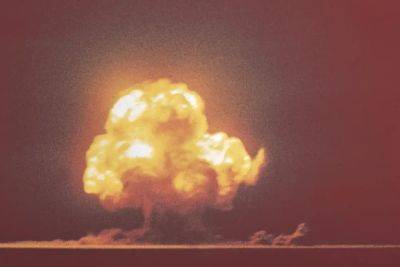 Кристофер Нолан - Эндрю Джексон - Обошлись без CGI: Кристофер Нолан воспроизвел ядерный взрыв в «Оппенгеймере» с помощью реальной бомбы - itc.ua - Украина
