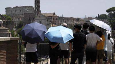 Экстремальная погода в Италии: на севере — град, на юге — жара - ru.euronews.com - Италия