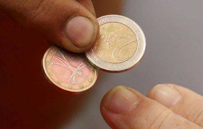 Курс евро опустился ниже 100 рублей впервые с середины июля - smartmoney.one - Москва - Reuters