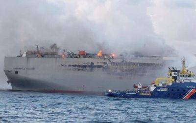 У берегов Нидерландов на судне сгорели почти 3800 автомобилей - korrespondent.net - Украина - Краснодарский край - Германия - Голландия - Судно