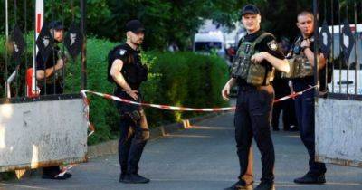 Взрывы в суде Киева: ДБР сообщило о подозрении пяти правоохранителям - dsnews.ua - Украина - Киев