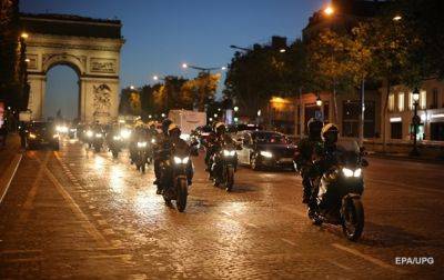 Эммануэль Макрон - Во Франции - Протесты во Франции: за пять ночей задержали около 3200 человек - korrespondent.net - Россия - Украина - Франция - Париж