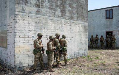 Канадцы учат бойцов ВСУ вести бой в городе - korrespondent.net - Россия - Украина - Англия - Канада