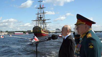 Путин пообещал ВМФ 30 новых кораблей - ru.euronews.com - Россия - Санкт-Петербург