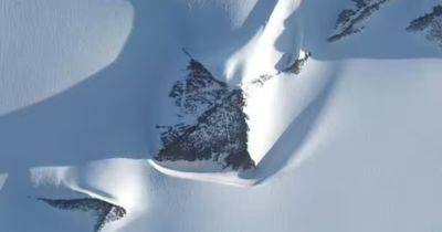 Загадочная "пирамида", обнаруженная подо льдом в Антарктиде, вызвала ажиотаж в сети (фото) - focus.ua - Украина - Египет - Антарктида