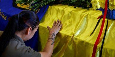 В память обо всех павших. Отец погибшего бойца зарегистрировал петицию о создании Национального Мемориала - nv.ua - Россия - Украина - Киев