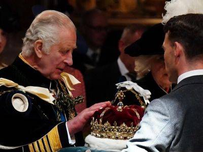 Елизавета II - королева Камилла - король Чарльз III (Iii) - Чарльзу III в Шотландии вручили королевские драгоценности - gordonua.com - Украина - Англия - Шотландия - Великобритания