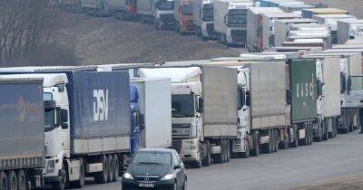 В Киеве временно ограничат движение грузовиков: назвали причину - focus.ua - Украина - Киев