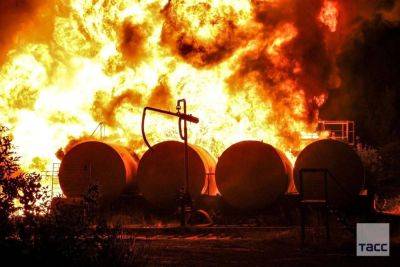 В оккупированной Макеевке большой пожар - горит нефтебаза (фото) - vchaspik.ua - Украина - Макеевка