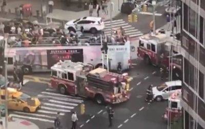 В Нью-Йорке пострадали более 80 человек из-за столкновения двух автобусов - korrespondent.net - США - Украина - Лондон - Нью-Йорк - Нью-Йорк