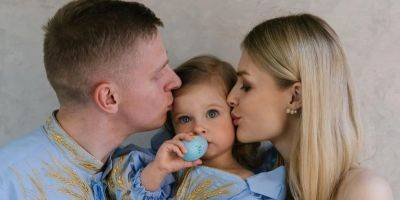 Александр Зинченко - «Наш ангел»: Зинченко трогательно поздравил дочь с днем рождения — фото - nv.ua - Украина