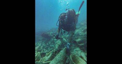 Затонул 2 300 лет назад: возле Египта случайно нашли корабль с винными амфорами (фото) - focus.ua - Украина - Египет
