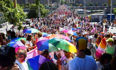Зденек Гржиб - Ян Липавский - Пражский ЛГБТ-парад повторил рекорд по числу участников: фото - vinegret.cz - Чехия - Прага - Prague