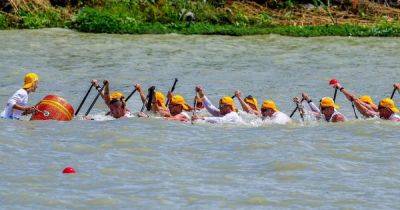 Поразили стойкостью: команда из Украины на ЧМ по гребле финишировала на затонувшей лодке (видео) - focus.ua - Украина - Таиланд