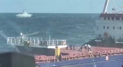 Василий Быков - З’явилося відео нападу російських військових на корабель в Чорному морі - real-vin.com - Украина - Росія - Палау