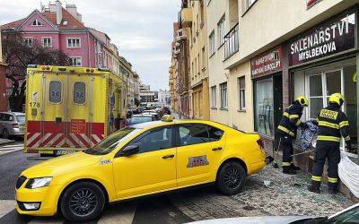 В Праге вынесли приговор таксисту, чья машина покатилась и убила студентку на тротуаре - vinegret.cz - Чехия - Чили - Прага