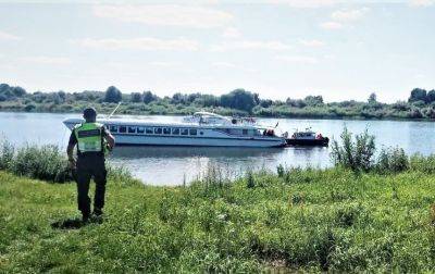 Литовские пограничники спасли 47 пассажиров со сломавшегося судна - obzor.lt