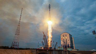Станция «Луна-25» впервые вышла на окололунную орбиту - obzor.lt - Москва - Россия