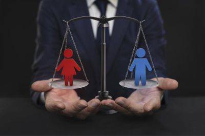 Юлия Свириденко - Минэкономики: разрыв зарплаты между мужчинами и женщинами за 7 лет сократился на 7,4% - minfin.com.ua - Украина