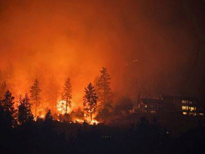 Джастин Трюдо - В Канаде из-за лесных пожаров должны эвакуировать 35 тысяч человек, стихия усиливается - unn.com.ua - Украина - Киев - Колумбия - Канада - шт. Нью-Йорк - Reuters